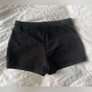 Girls Morét kids black dance spandex shorts size 4/5